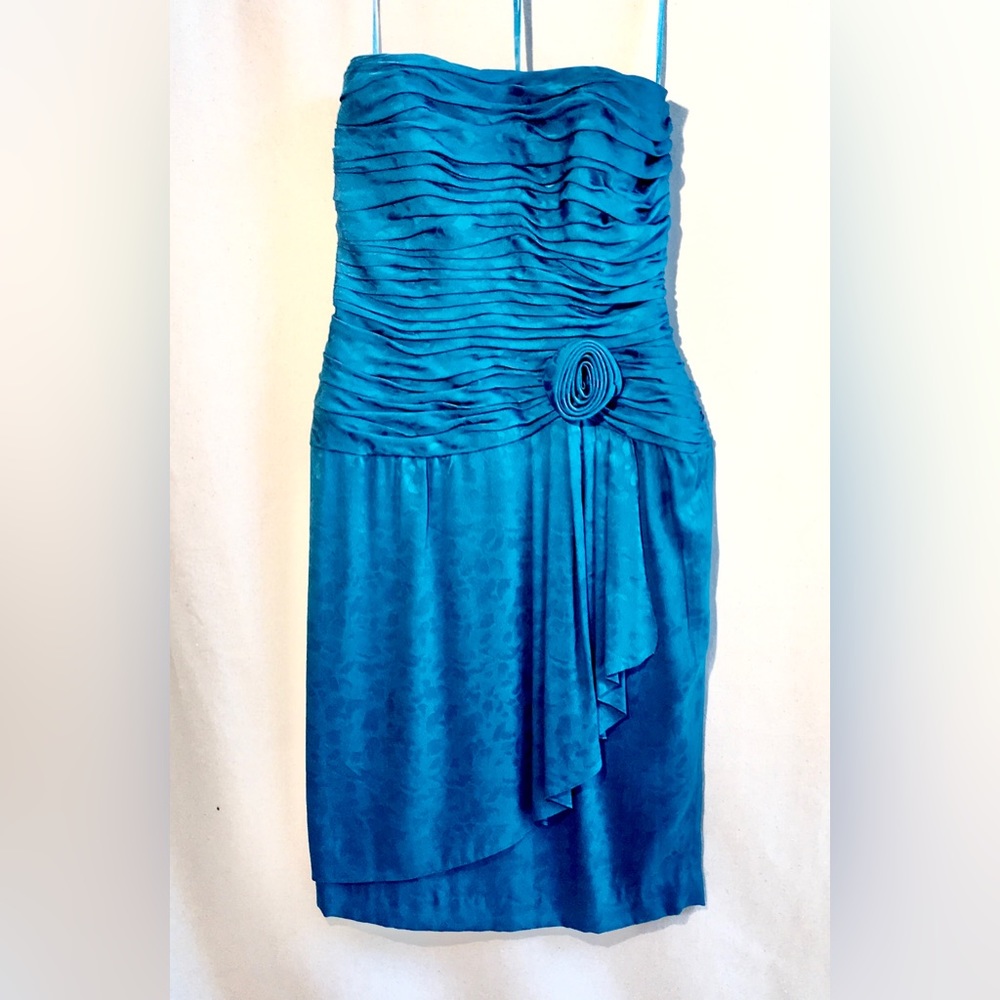 AJ BARI Vintage Blue Strapless mini cocktail dress Ruching Draping Quiet Luxury